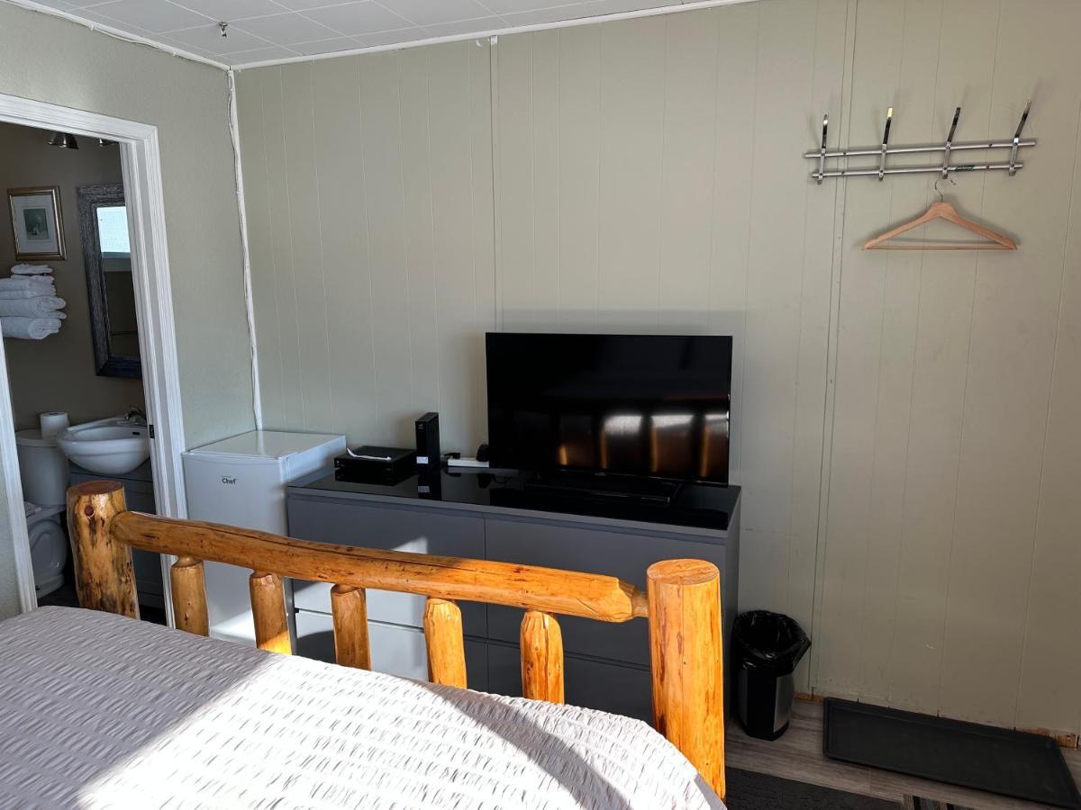 Pinecrest Motel Nipigon Zewnętrze zdjęcie