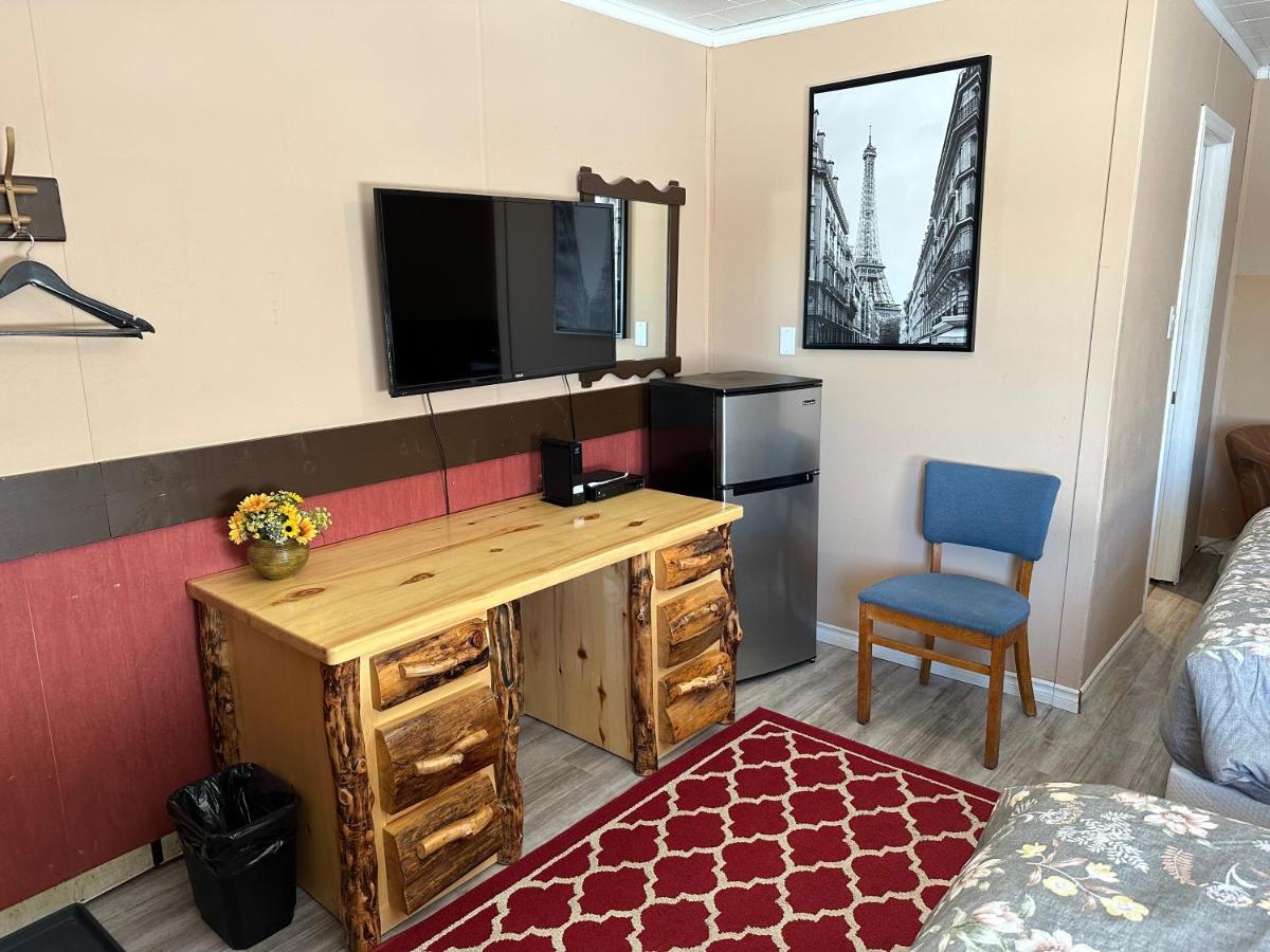 Pinecrest Motel Nipigon Zewnętrze zdjęcie